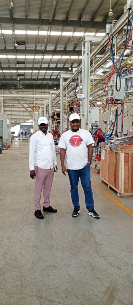 Oswald leadership on the partner factory floor
